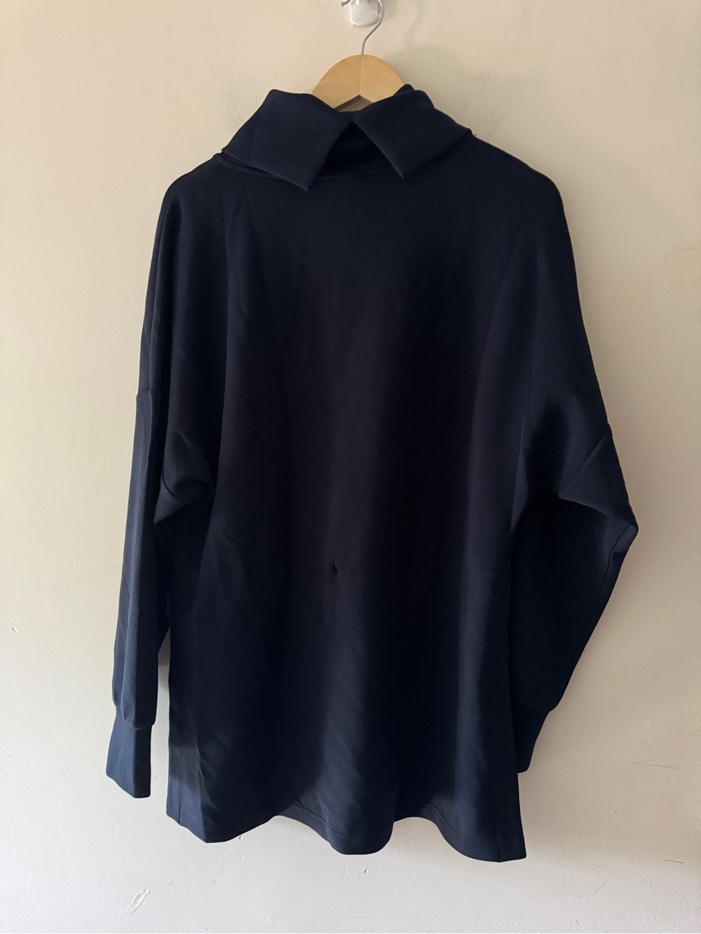 Varley Navy Blue Freya Sweat Pullover Top - Picture 10 of 13